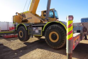 Grove RT880E
